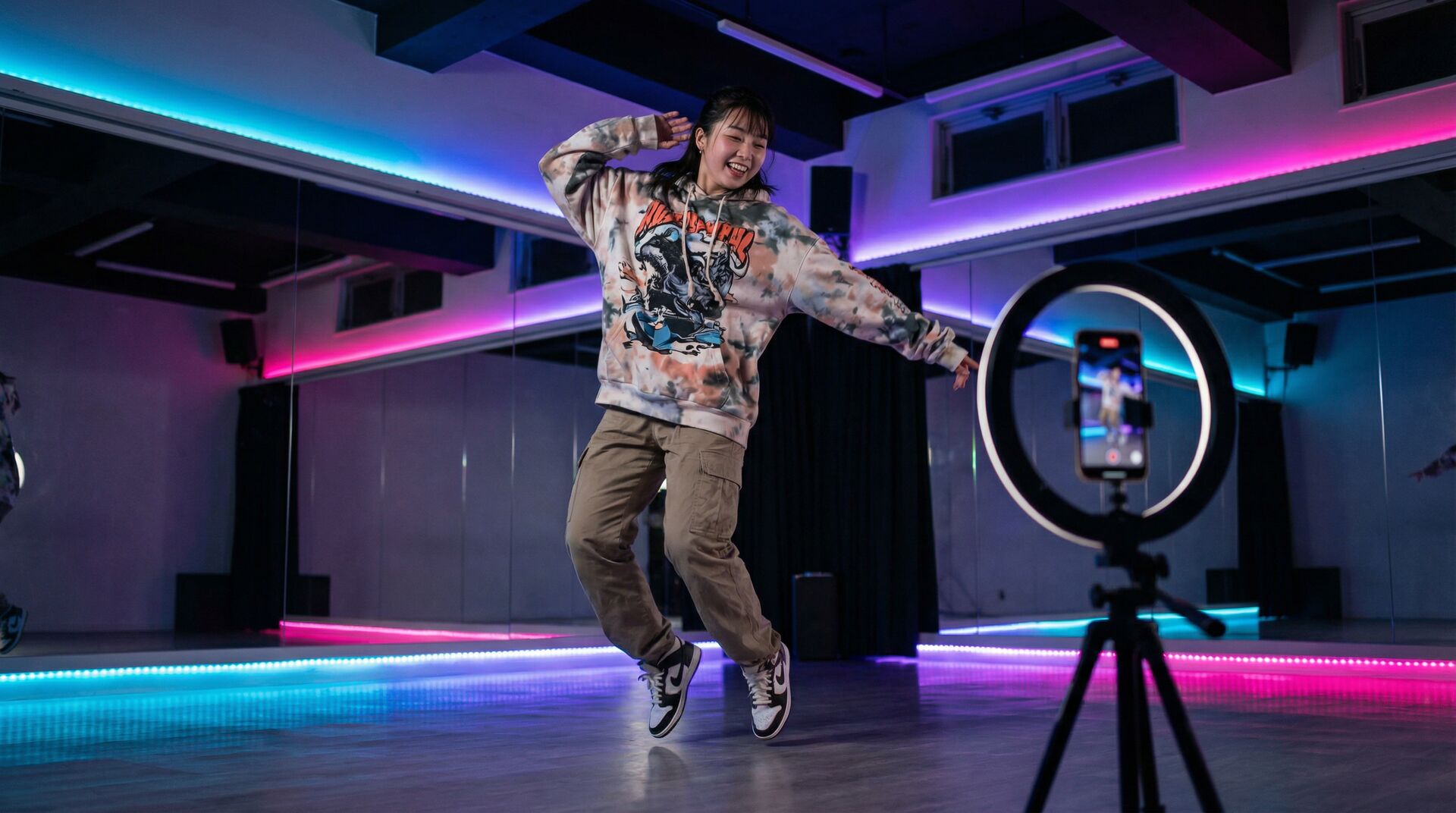 萝莉岛舞蹈视频